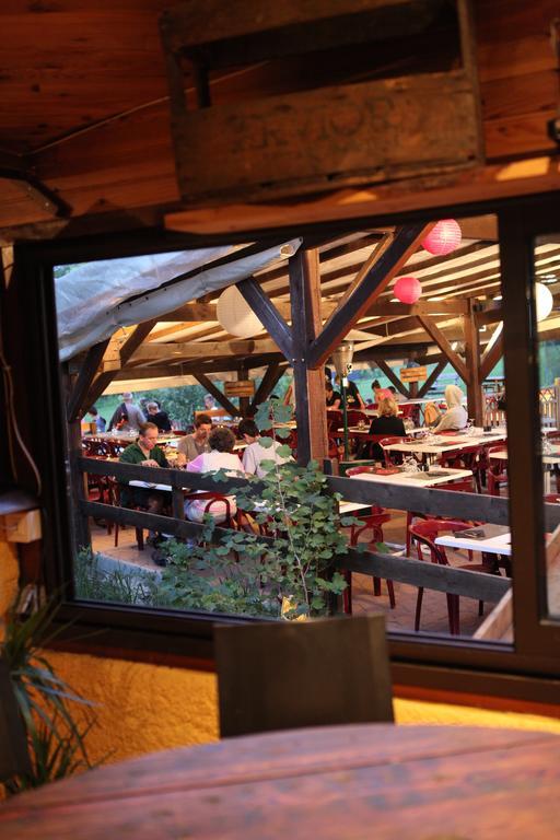 Camping-Hotel De Plein Air Les 2 Bois Baratier Ngoại thất bức ảnh